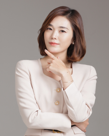 대표이사 Ara Jeong